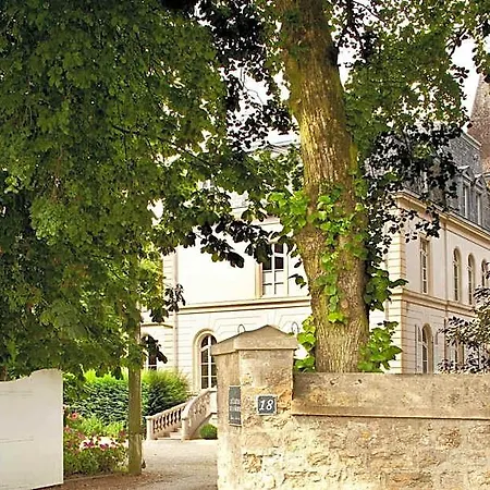 Bed and Breakfast Chateau De La Marine Wimille