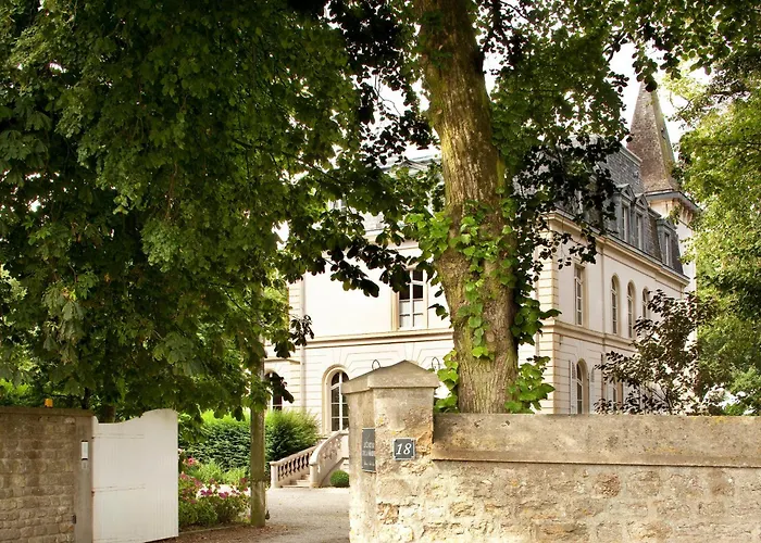 Oda ve Kahvaltı Chateau De La Marine